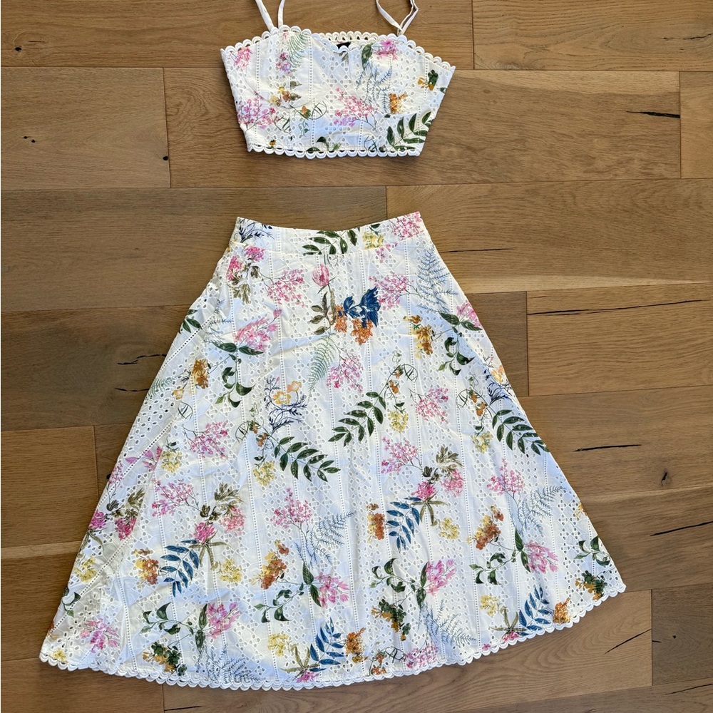 Lulu's Floral A-Line Skirt in White and Pink - New WO tags - size small